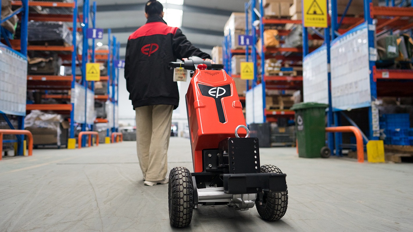 xe kéo điện QDD10