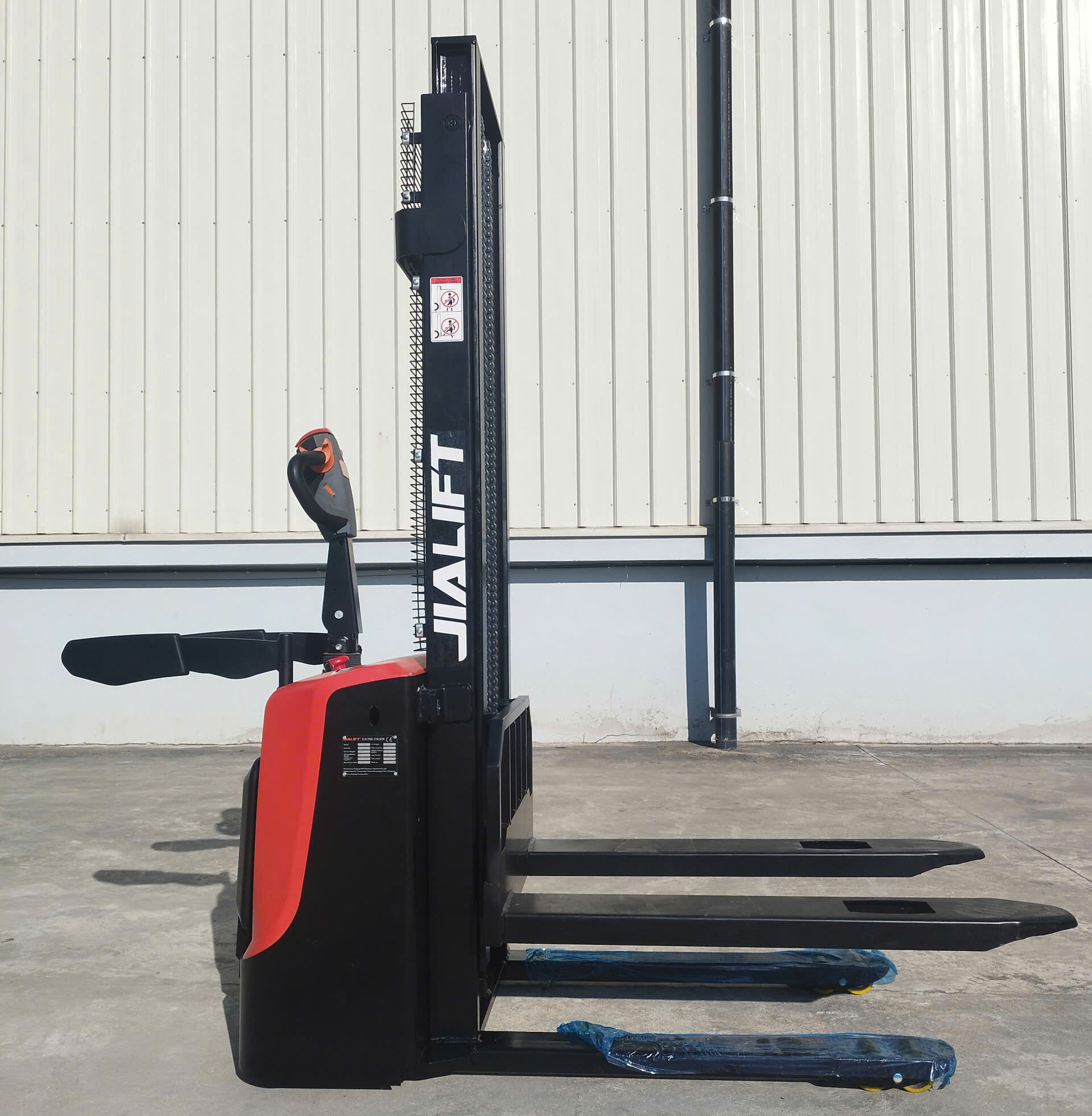 Xe nâng điện Stacker CL1532SE